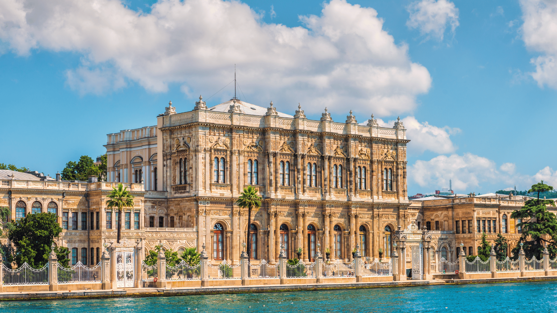 Istanbul: Dolmabahce Palace Experience and Bosphorus Luxury Yacht Tour